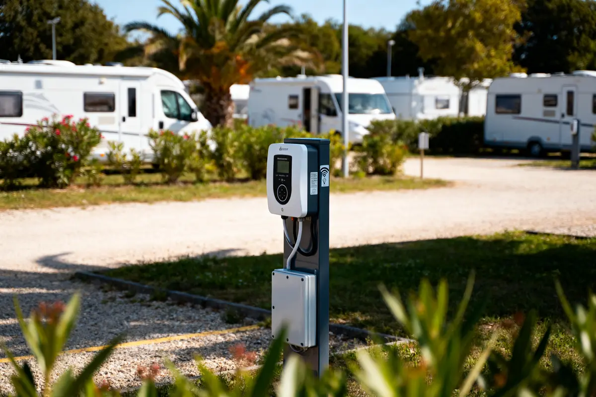 Aire de camping car automatisée de Port Neuf : Pourquoi choisir ?